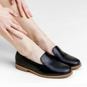Portland Leather Patina Loafer Women's Black Slip-On Shoe
